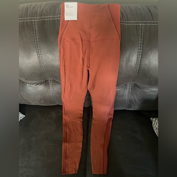 Nike Yoga Tights - Picture 2 of 10